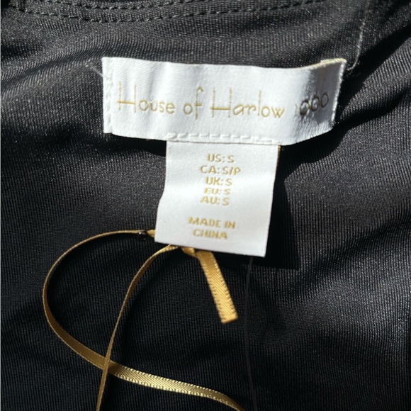 Bodysuits - Picture 4 of 4